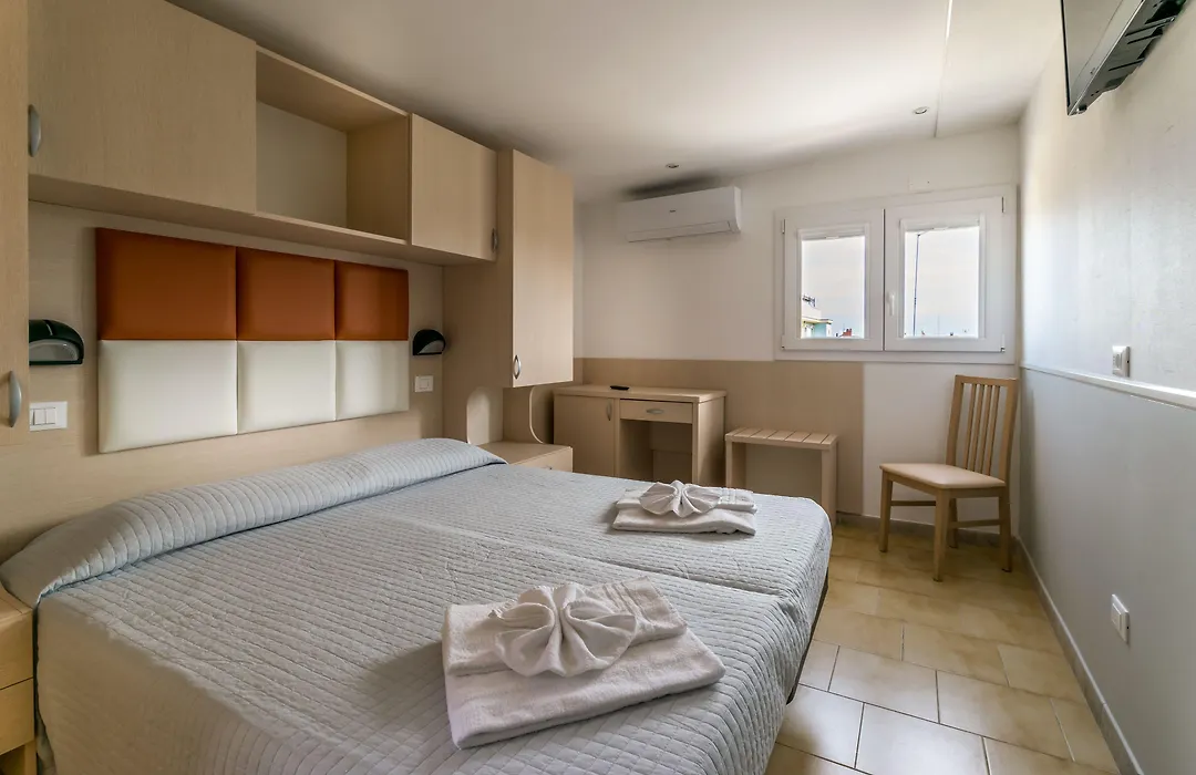 Hotel Stresa-1