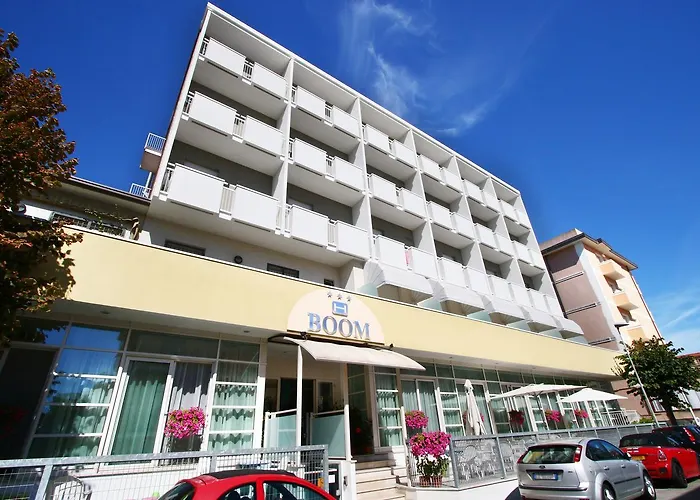 Resort: Hotel Boom